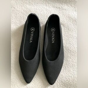 VIVAIA [Tiana] アーモンドトゥ フラットシューズ Tiana] アーモンド